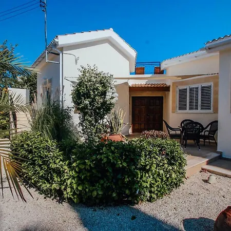 Vila Sofia Neo Chorio